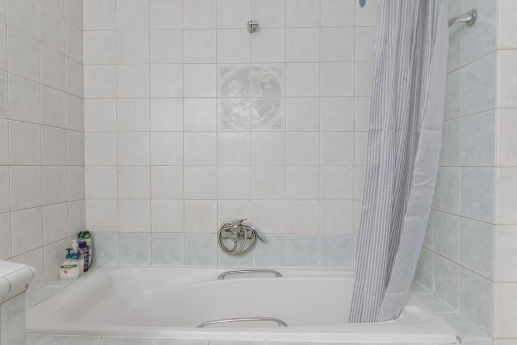 Sunny For Couples & Friends In Centre Appartement *